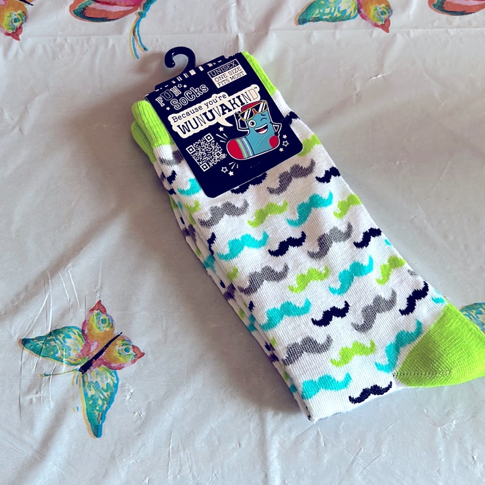 Fun mustache socks! Love the bright colors on these.